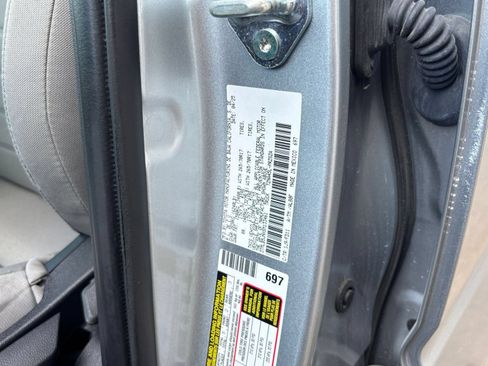 Used 2025 Toyota Tacoma TRD Off-Road AWD/4WD image 24