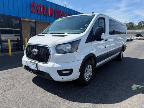 Used 2024 Ford Transit 350 XLT RWD image 3