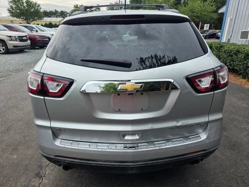 Used 2015 Chevrolet Traverse LTZ AWD/4WD image 6