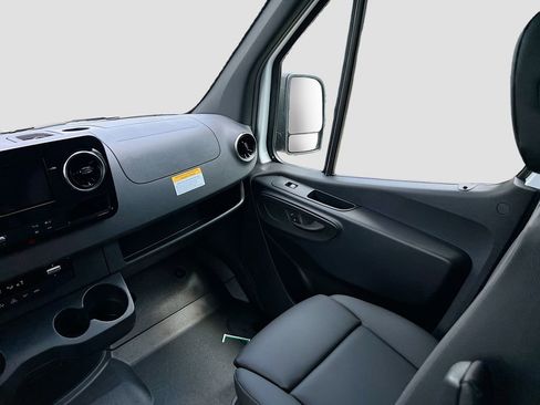 New 2025 Mercedes-Benz Sprinter 2500 image 20