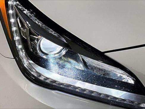 Used 2017 Genesis G80 3.8 image 29