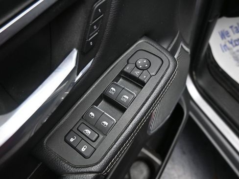 Used 2025 RAM 1500 Laramie image 30