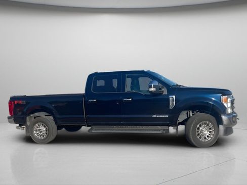Used 2022 Ford F350 Lariat w/ Lariat Ultimate Package AWD/4WD image 3