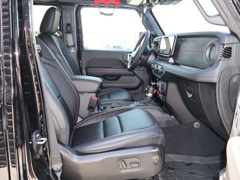 Used 2024 Jeep Wrangler Unlimited Rubicon w/ Capability Package AWD/4WD image 32