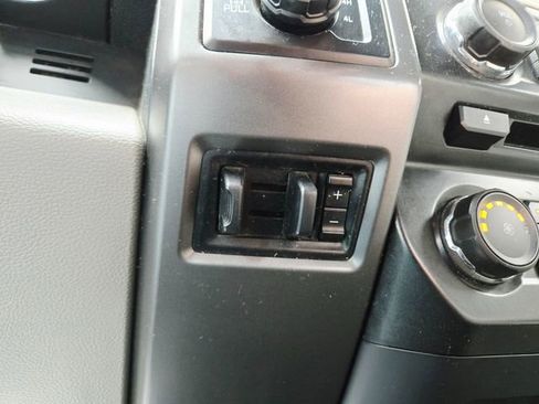 Used 2017 Ford F250 XLT w/ XLT Value Package image 30