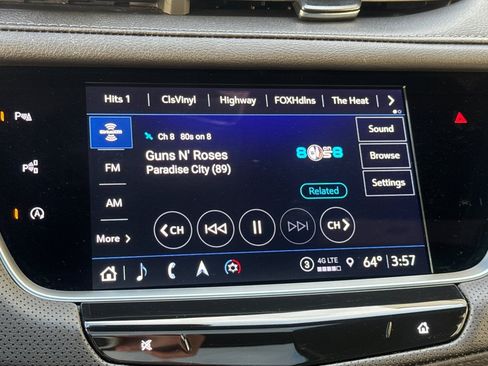 Used 2025 Cadillac XT5 Premium Luxury w/ Technology Package image 24