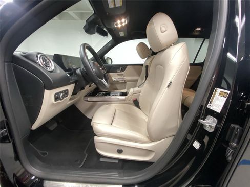 Used 2023 Mercedes-Benz EQB 250+ image 17