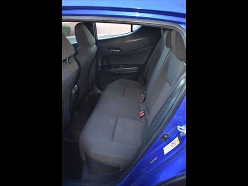 Used 2018 Toyota C-HR XLE image 20