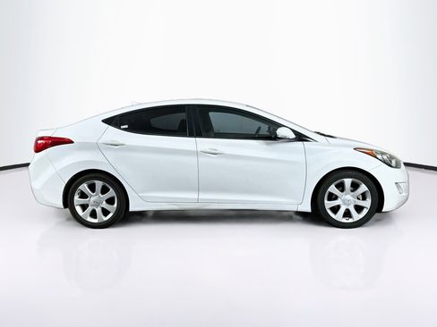 Used 2013 Hyundai Elantra Limited FWD image 10
