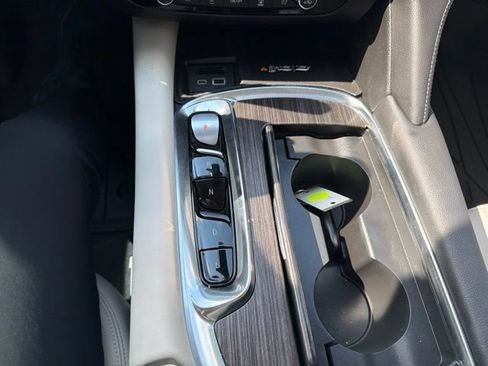 Used 2024 Buick Enclave Avenir w/ Avenir Technology Package FWD image 31