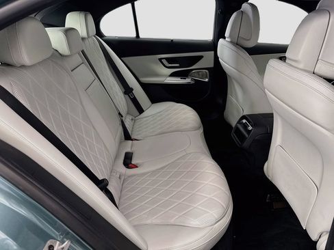 Used 2026 Mercedes-Benz E 350 Sedan image 21