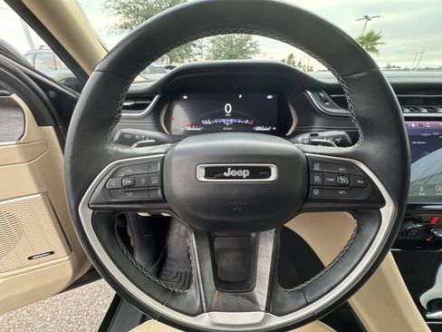 Used 2021 Jeep Grand Cherokee L Limited image 24