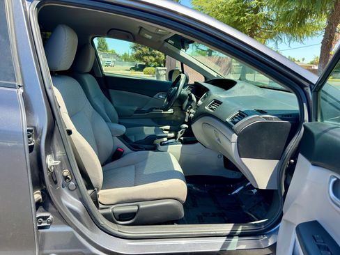 Used 2014 Honda Civic LX image 9