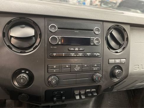 Used 2015 Ford F250 XL w/ Power Equipment Group AWD/4WD image 27