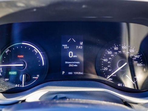 Used 2024 Toyota Sienna XSE w/ XSE Plus Package image 28