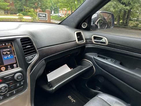 Used 2014 Jeep Grand Cherokee Summit AWD/4WD image 36