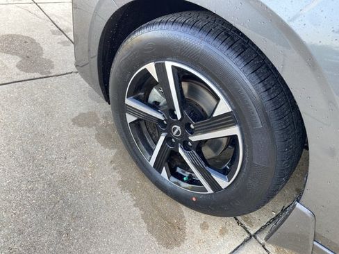 Used 2024 Nissan Sentra SV w/ All-Weather Package FWD image 30