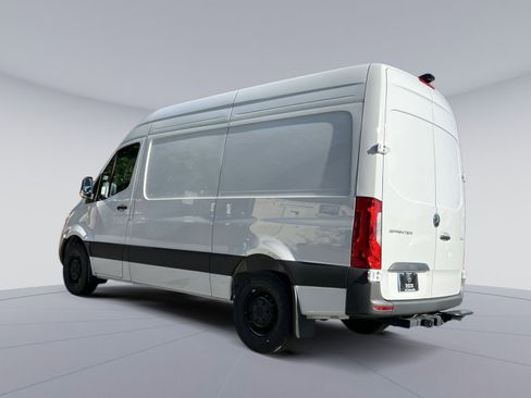New 2025 Mercedes-Benz Sprinter 2500 image 4