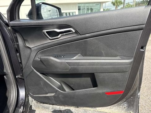 Used 2026 Kia Sportage LX FWD image 14