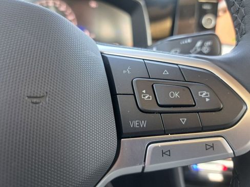 Used 2025 Volkswagen Jetta SE image 15