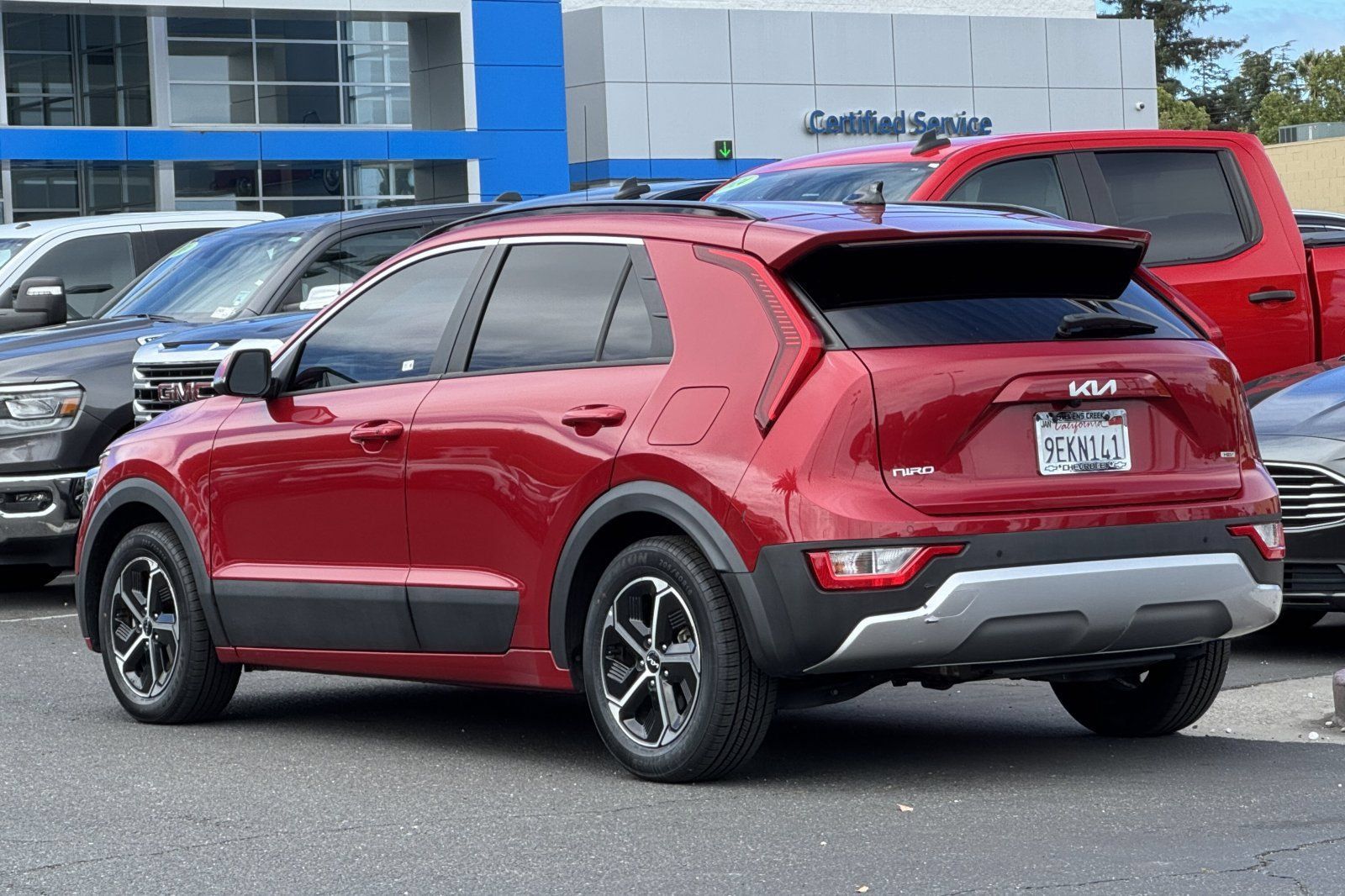Used 2023 Kia Niro EX FWD image 7