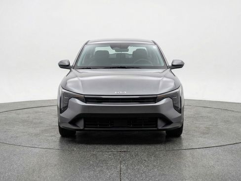 Used 2025 Kia K4 FWD image 2