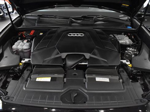 Used 2023 Audi Q8 Premium Plus w/ Premium Plus Package image 40