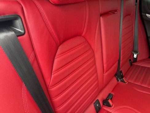 Used 2023 Alfa Romeo Stelvio Veloce image 53