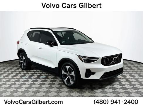 Used 2026 Volvo XC40 B5 Plus w/ Protection Package Premier AWD/4WD image 1