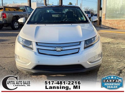 Used 2011 Chevrolet Volt Premium w/ Premium Trim Package image 3
