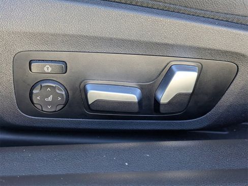 Used 2023 BMW M2 w/ Lighting Package image 19