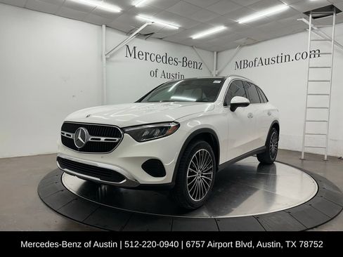 Used 2026 Mercedes-Benz GLC 300 image 3
