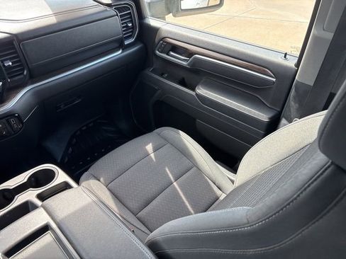 Used 2025 Chevrolet Silverado 2500 LT w/ Convenience Package AWD/4WD image 17