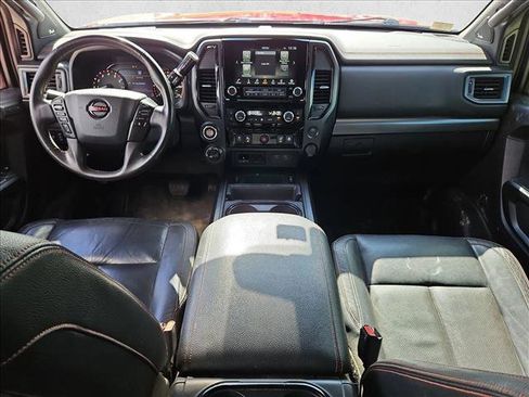 Used 2021 Nissan Titan PRO-4X w/ Pro-4x Convenience Package image 16