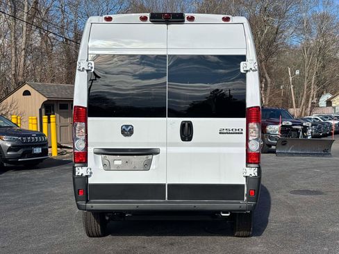 New 2026 RAM ProMaster 2500 FWD image 3