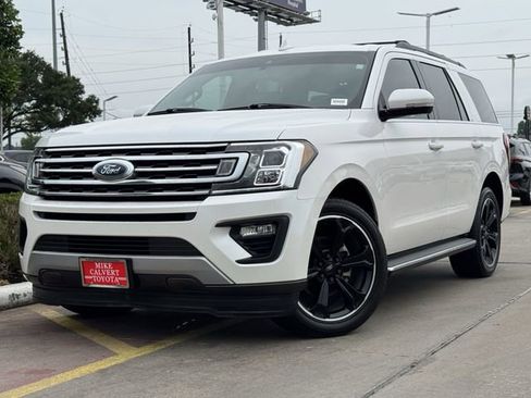 Used 2019 Ford Expedition XLT w/ Equipment Group 202A RWD image 2