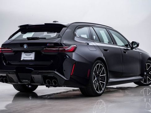 Used 2025 BMW M5 Touring w/ M Driver's Package image 9