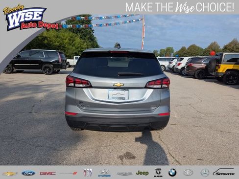 Used 2024 Chevrolet Equinox LS w/ LS Convenience Package AWD/4WD image 4
