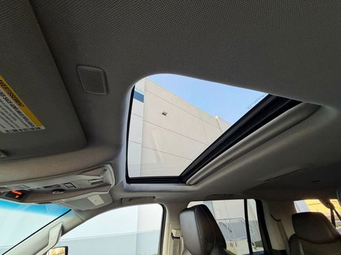 Used 2018 Cadillac Escalade ESV Luxury image 25