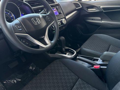 Used 2016 Honda Fit LX image 4
