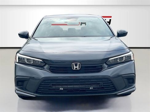 Used 2023 Honda Civic Sport image 2