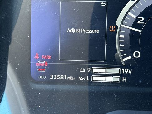 Used 2024 Toyota Sequoia Platinum image 4