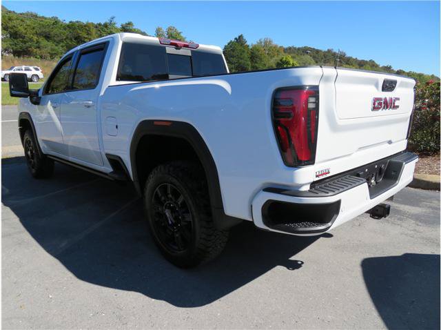 Used 2024 GMC Sierra 2500 AT4 w/ AT4 Premium Plus Package AWD/4WD image 18