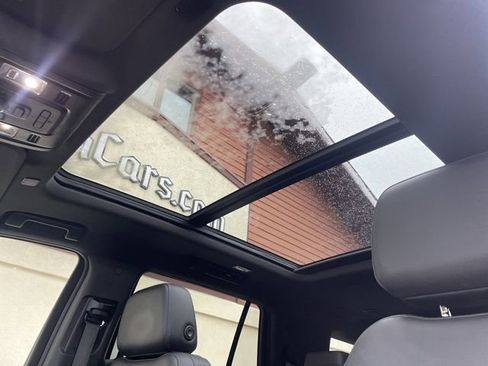 Used 2022 Chevrolet Tahoe LT w/ LT Signature Package image 5