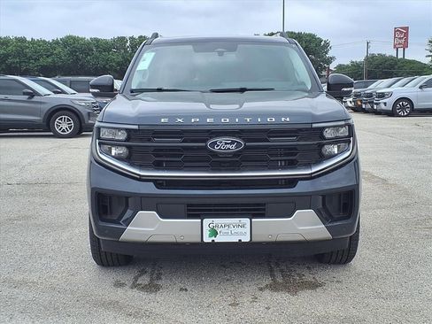 New 2026 Ford Expedition Max Platinum AWD/4WD image 9