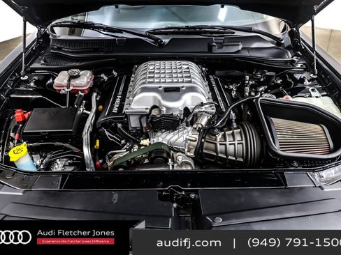 Used 2019 Dodge Challenger SRT Hellcat Redeye image 12