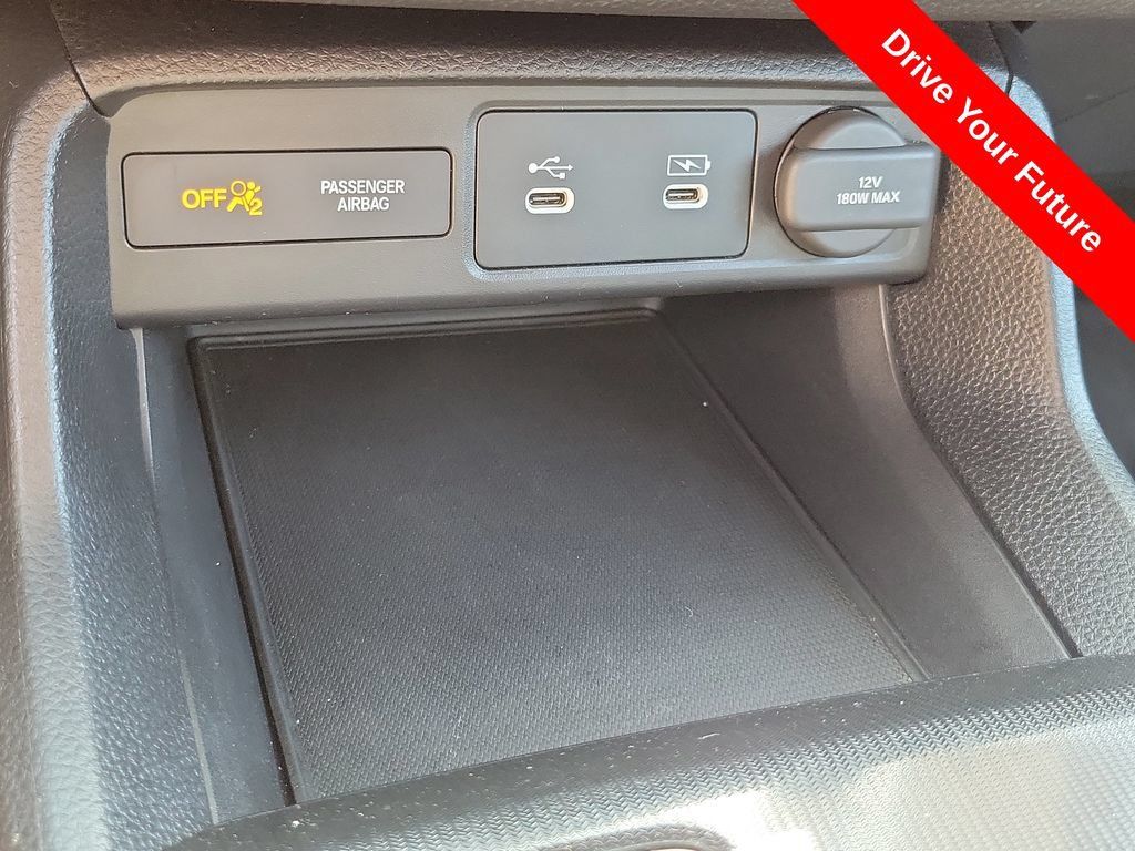 Used 2025 Honda Civic Sport image 13