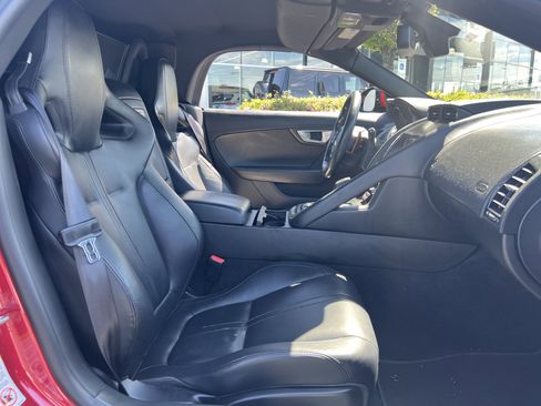 Used 2014 Jaguar F-TYPE S image 34