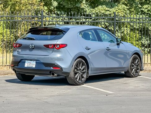 Used 2025 MAZDA MAZDA3 Hatchback w/Premium Plus Pkg AWD/4WD image 3