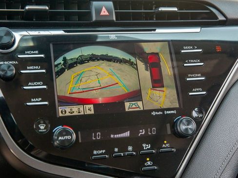 Used 2020 Toyota Camry XSE image 16